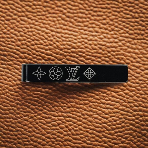 Louis Vuitton Tie ClipSlightly UsedGunmetal BlackFree Shipping